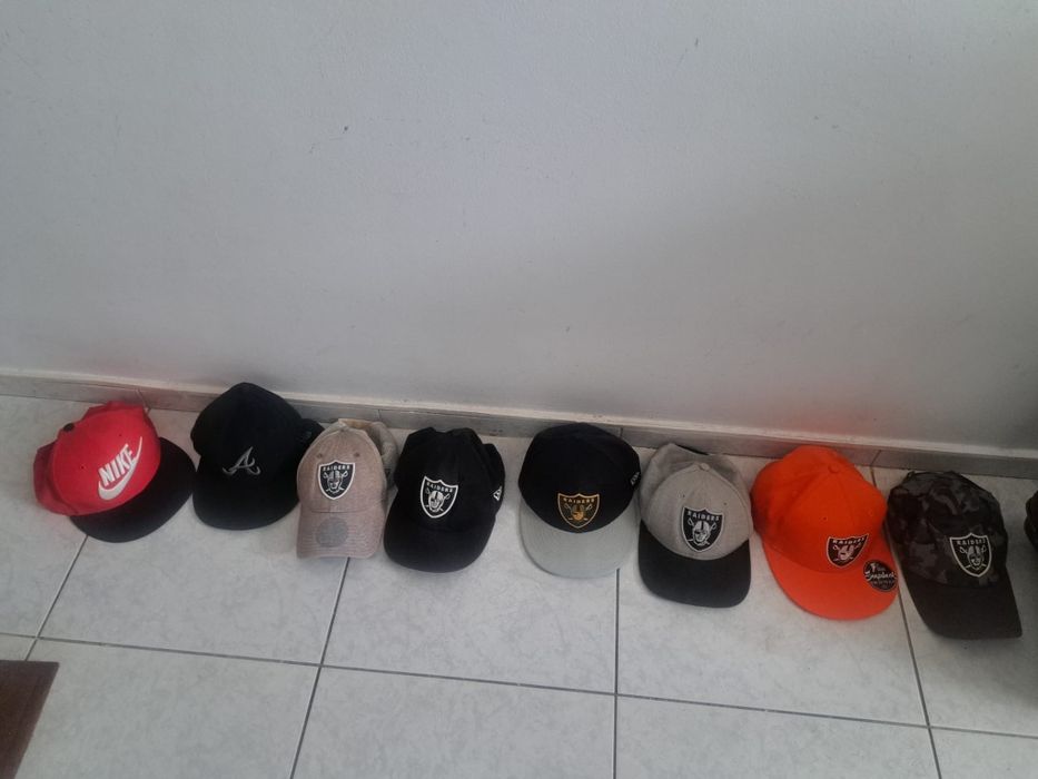 vand sepci originale new era