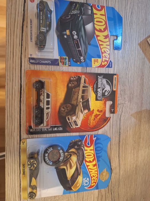 Hot wheels ,matchbox