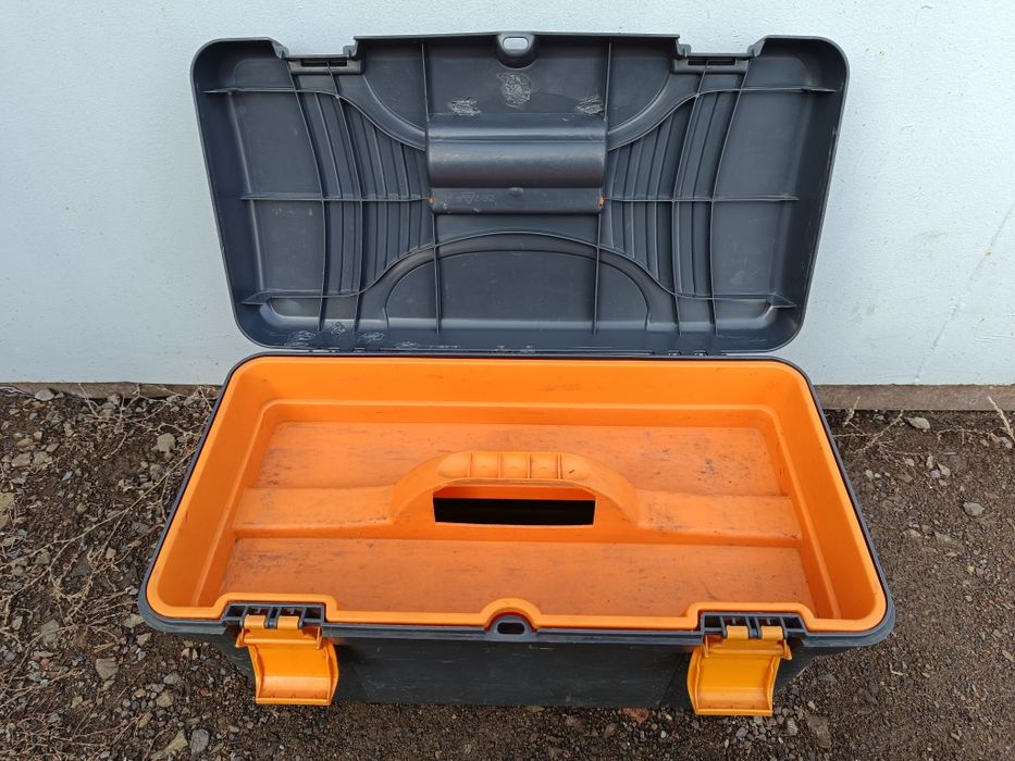 Ящик для инструмента.