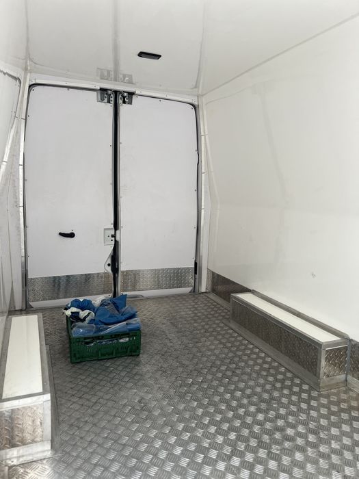 Minim 1 luna!!!!! Inchiriez Duba frigorifica +- congelat sarcina utila 1000kg. Minim 10 zile!
