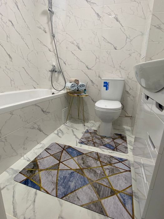 Сдам посуточно 1 комн ЖК Байсанат