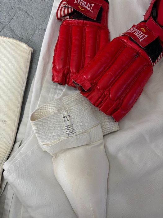 Продам экиперовку для карате