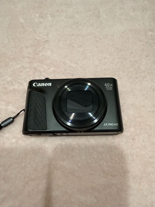 Canon PowerShot SX740 HS