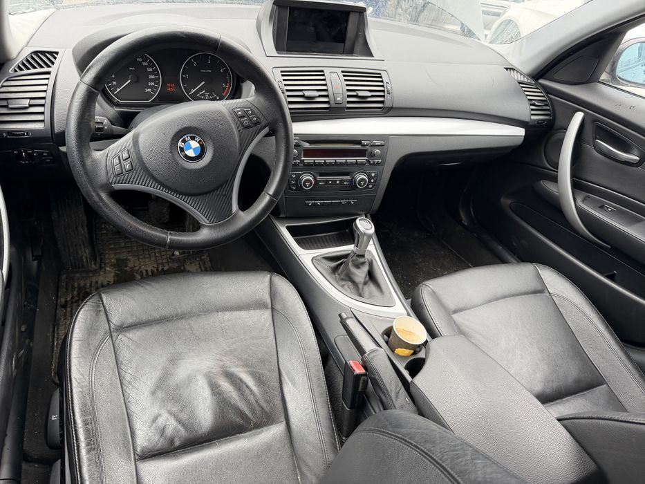 Bmw 118 d 2009 xenon bate motorul