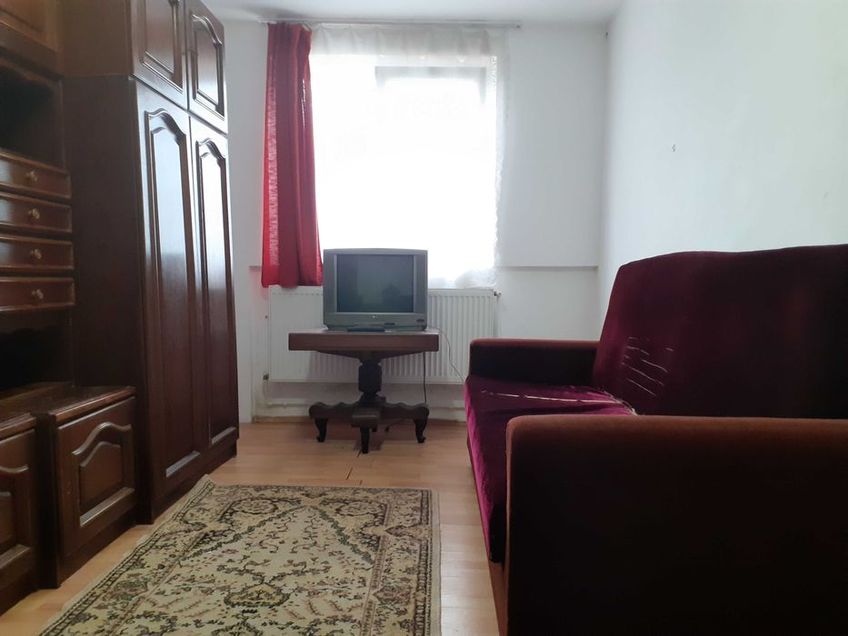 Garsonieră piața Dunărea Hunedoara decomandată