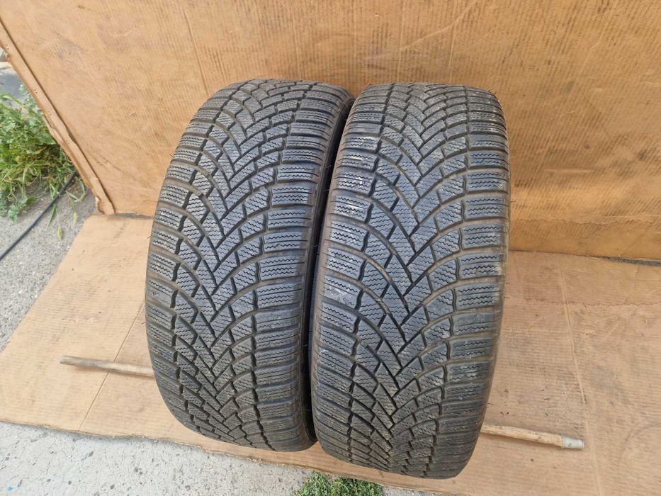 2 Bridgestone R19 225/45 Зимни гуми  DOT3122