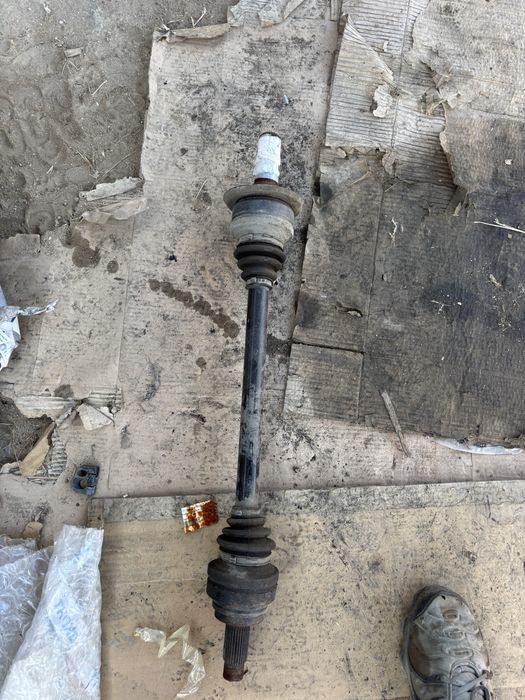 Полуоска Bmw f10 f11 530d 258кс n57 н57