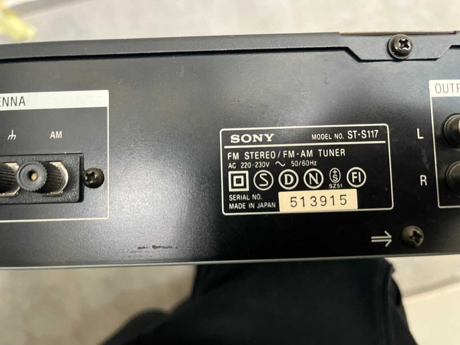 Sony ST-S117 FM Stereo / AM Tuner – винтидж Hi-Fi