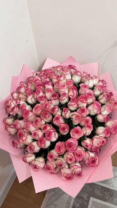 Продам цветы 101 роза