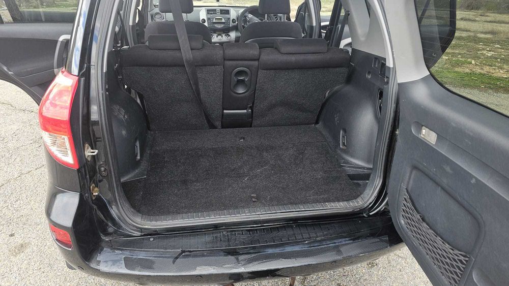 Toyota RAV 4  2.2  D4D