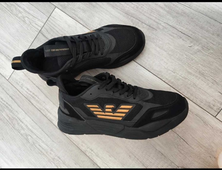Adidași Emporio Armani