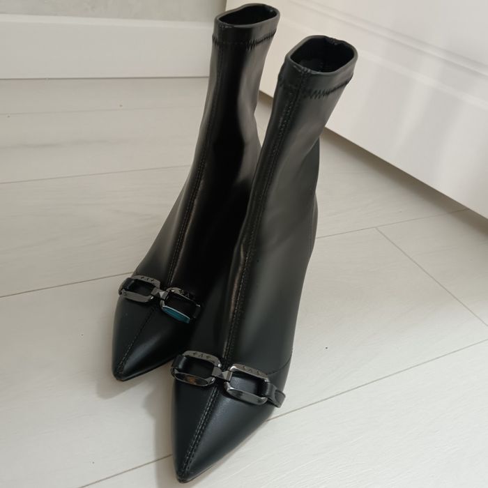 Вечерние сапоги,