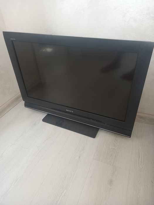 Телевизор Sony хорошо состояние