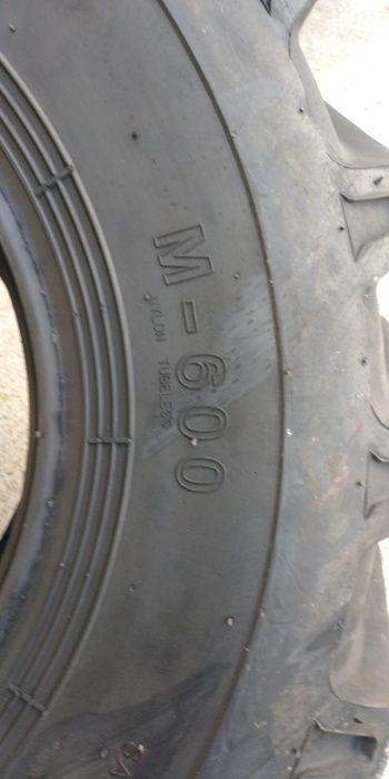 11.5/80-15.3 in v de tractiune pentru utilaje agricole 12 pliuri BXYT
