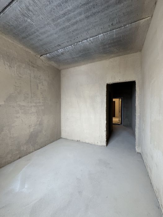 Продам евро 2-комн. квартиру