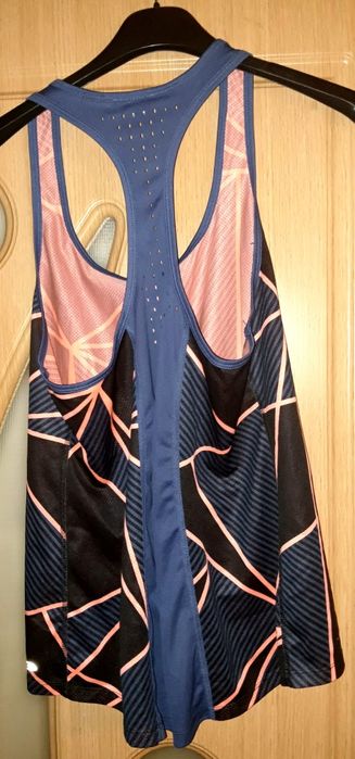 2 Maieuri fitness/sport, femei M