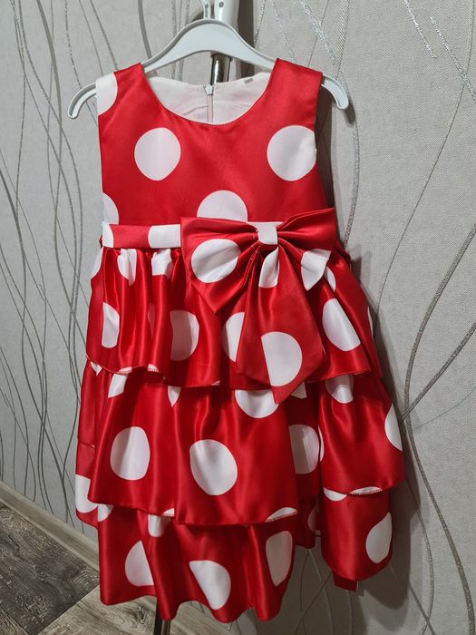 На прокат платья