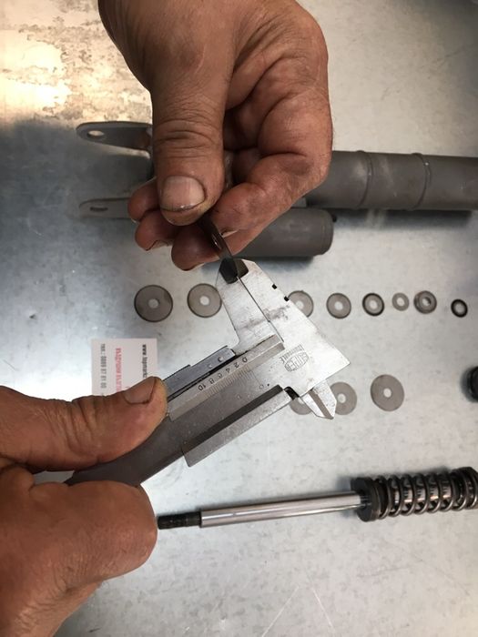 Амортисьори за Mercedes ML W164 GL X164 оригинални въздушно окачване