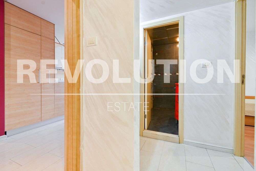 Продава се Тристаен апартамент в София, Борово - 96 кв.м за 3021 €/кв.м - Снимка #8