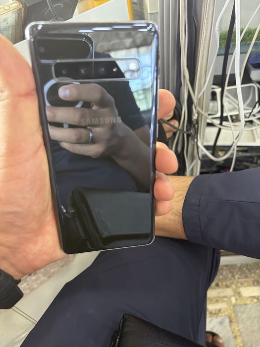 Продам Samsung S10 5G 256