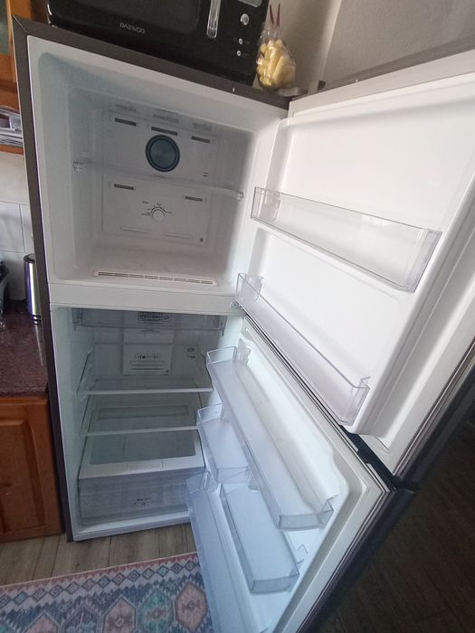 Frigider Samsung