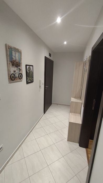 Апартамент под наем Лятно кино