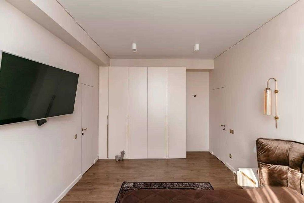 Тристаен апартамент в Центъра – само 250€
