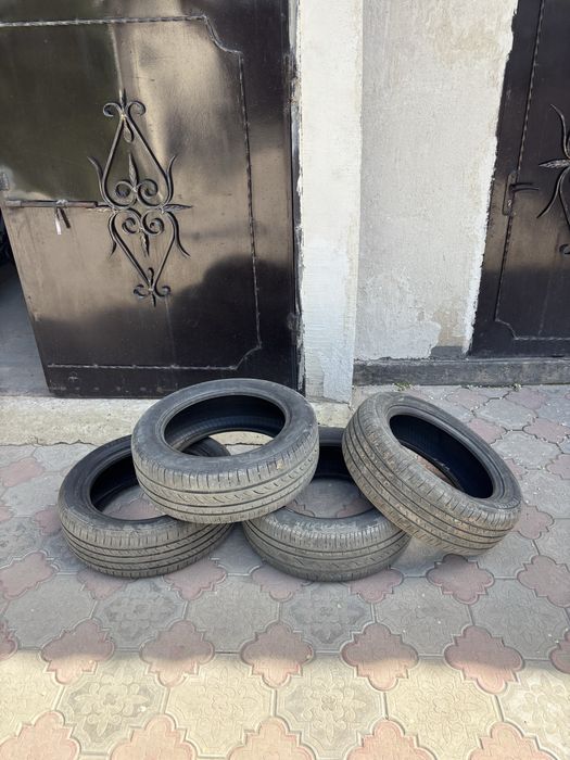 продам летнюю резину 215/55/R17.  (94w)
