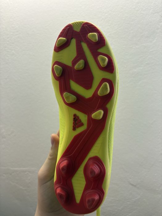 Ghete Adidas de fotbal