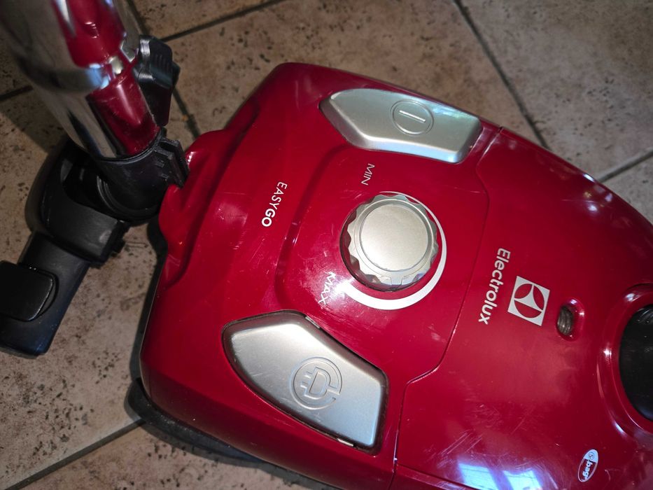 Прахосмукачка Electrolux EasyGO