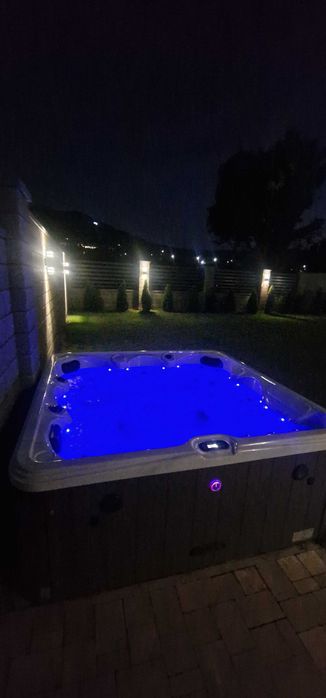 Ново мощно градинско джакузи