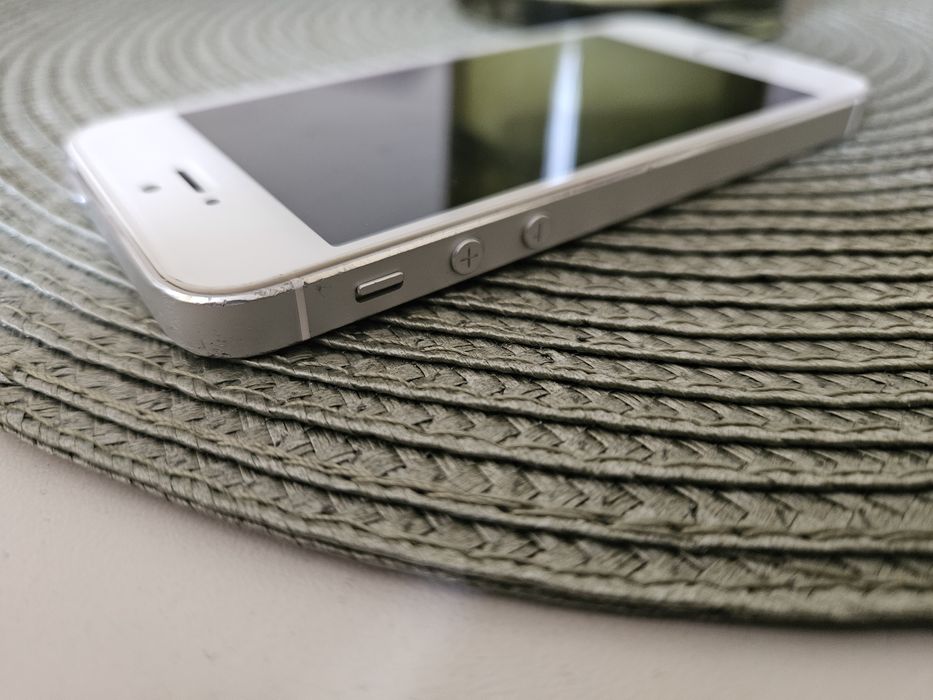 Продавам Iphone 5s