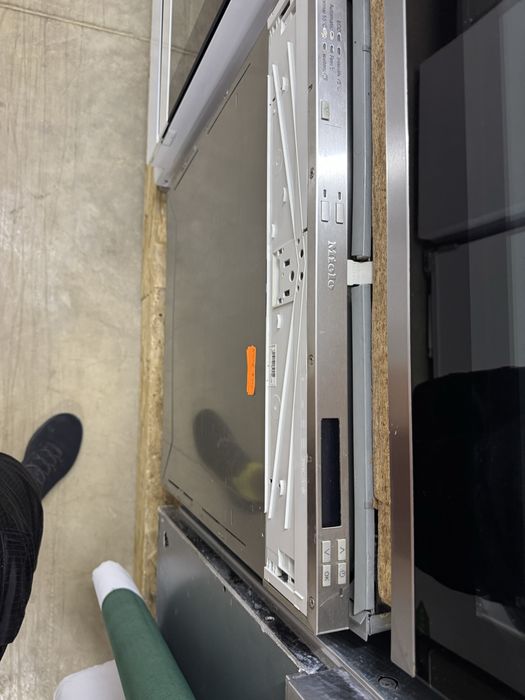 Miele съдомиялна 60см пълновграждане А+++