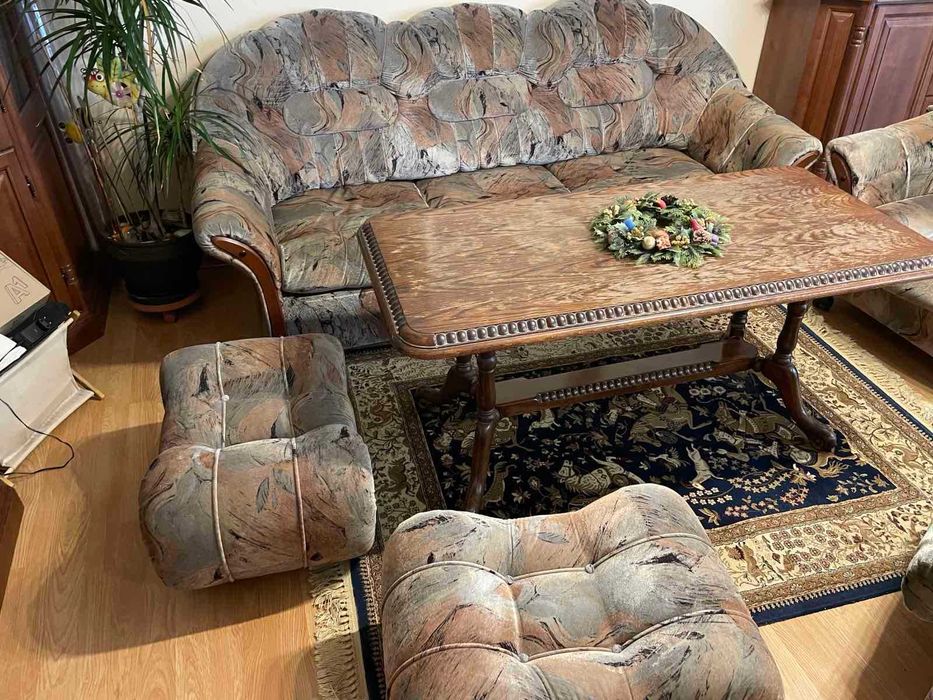 Троен диван, 2 фотьойла, 2 табуретки и маса