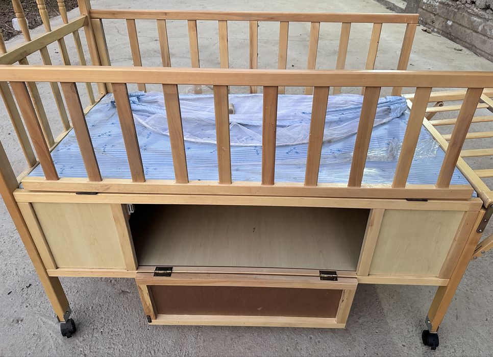 Кроватка детская!