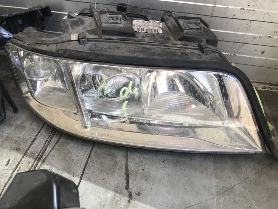 Десен фар за Ауди А6,Audi A6,1997-2004г