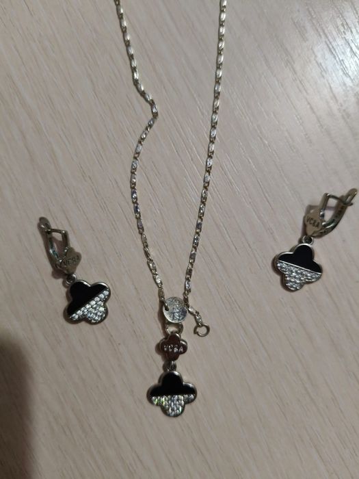 Продам серебряный набор