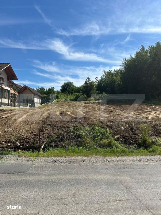 Teren intravilan 1450 mp, zona Valea Jelnei
