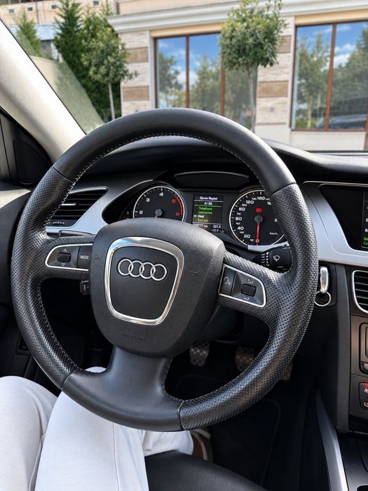 Audi A4 3. 0 TDI V6 Quattro   239 к. с