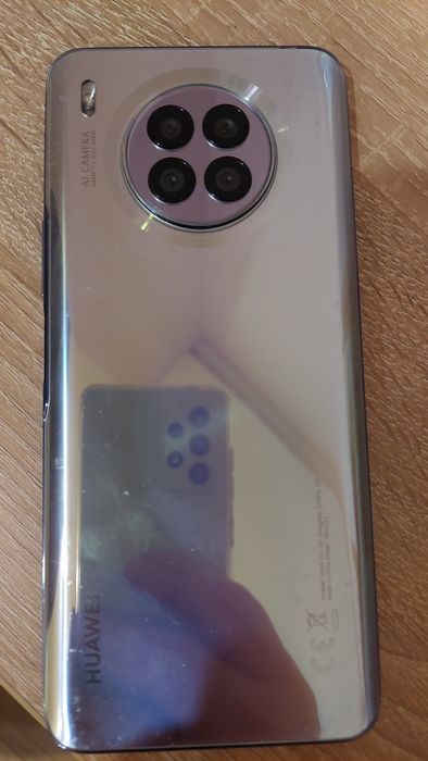 Продавам телефон Huawei nova 8i 128GB 6GB RAM