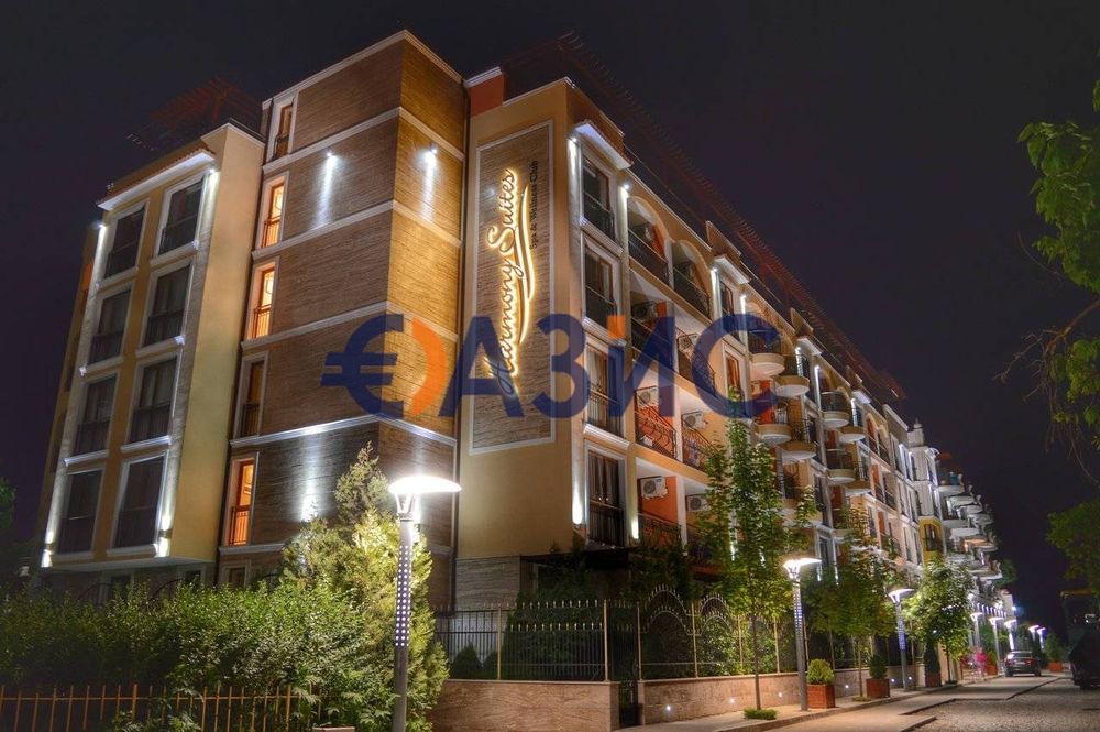 Продава се Двустаен апартамент в к.к. Слънчев бряг - 63 кв.м за 745 €/кв.м - Снимка #12