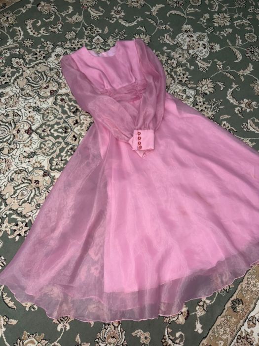 Платье в очень хорошим качестве