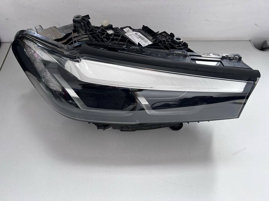 Far BMW Seria 5 G30 / G31 LCI