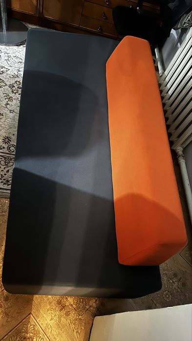 Два дивана для офиса