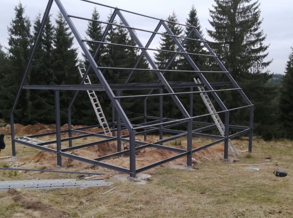 Casuta A freme  acepta si schinb auto