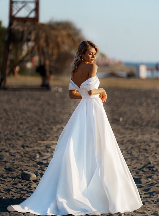 Сватбена булчинска рокля