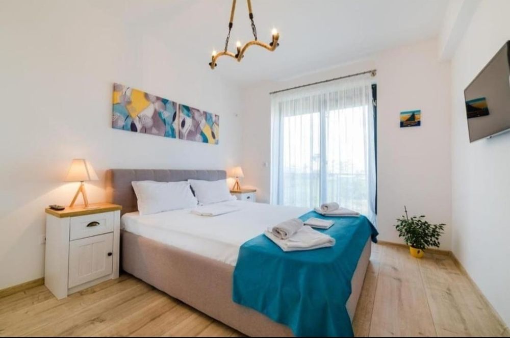 Inchiriez apartament