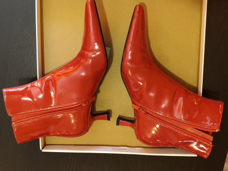 Офицялни  затворени обувки лачени