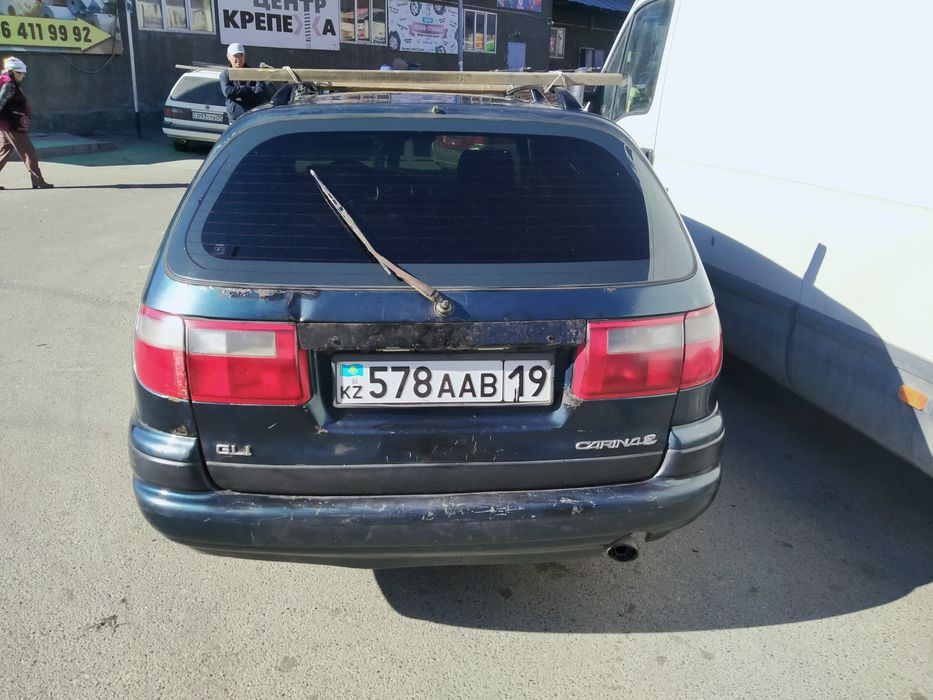 Продам Карина универсал 1.6