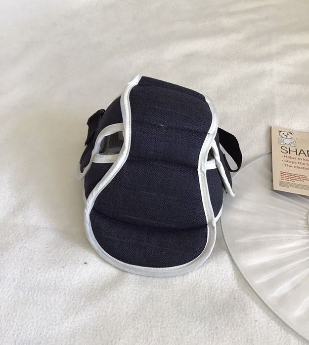 Casca bebelusi / copii protectie fontanella +viziera baie +plus colici